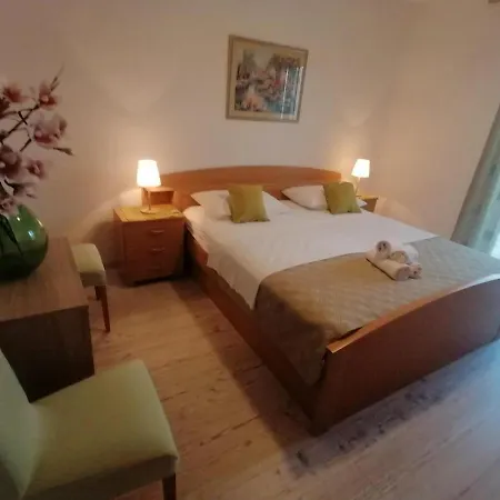 Apartman Niki Hvar
