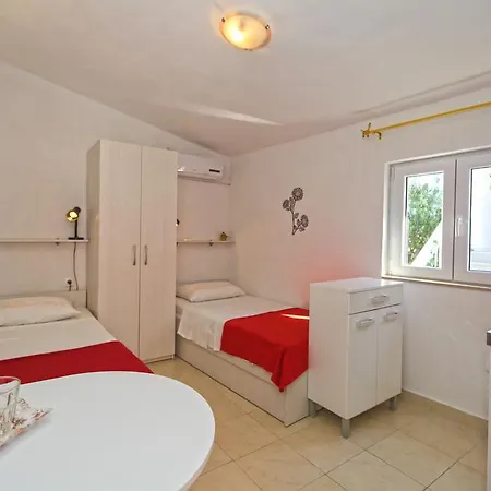 Niki Hvar Apartman