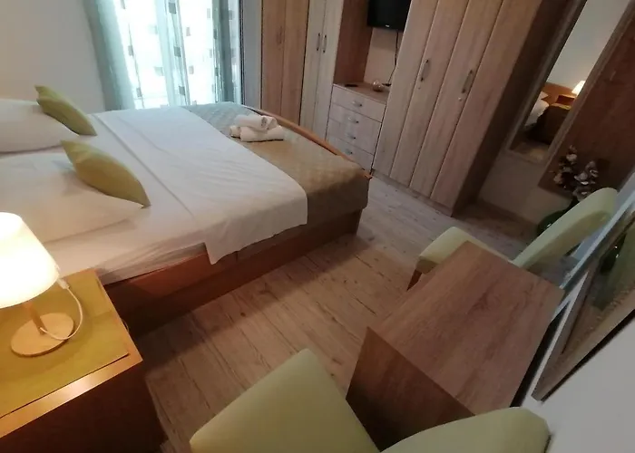 Niki Hvar * Hvar Town