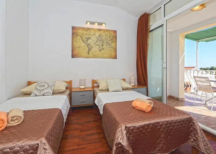 Apartment Niki Hvar *